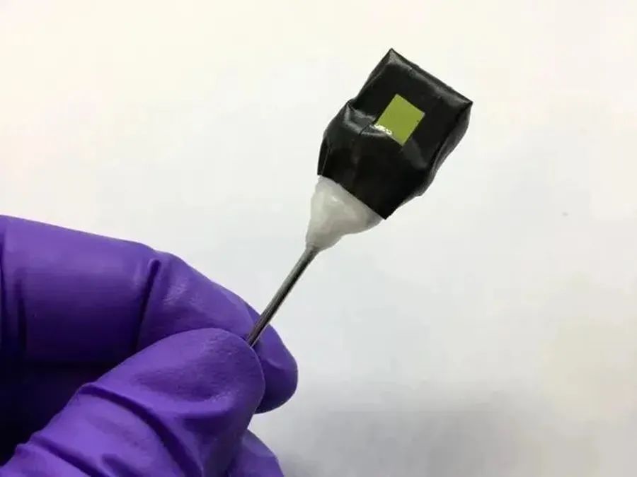 太阳能将二氧化碳和水直接转化为汽车液体燃料